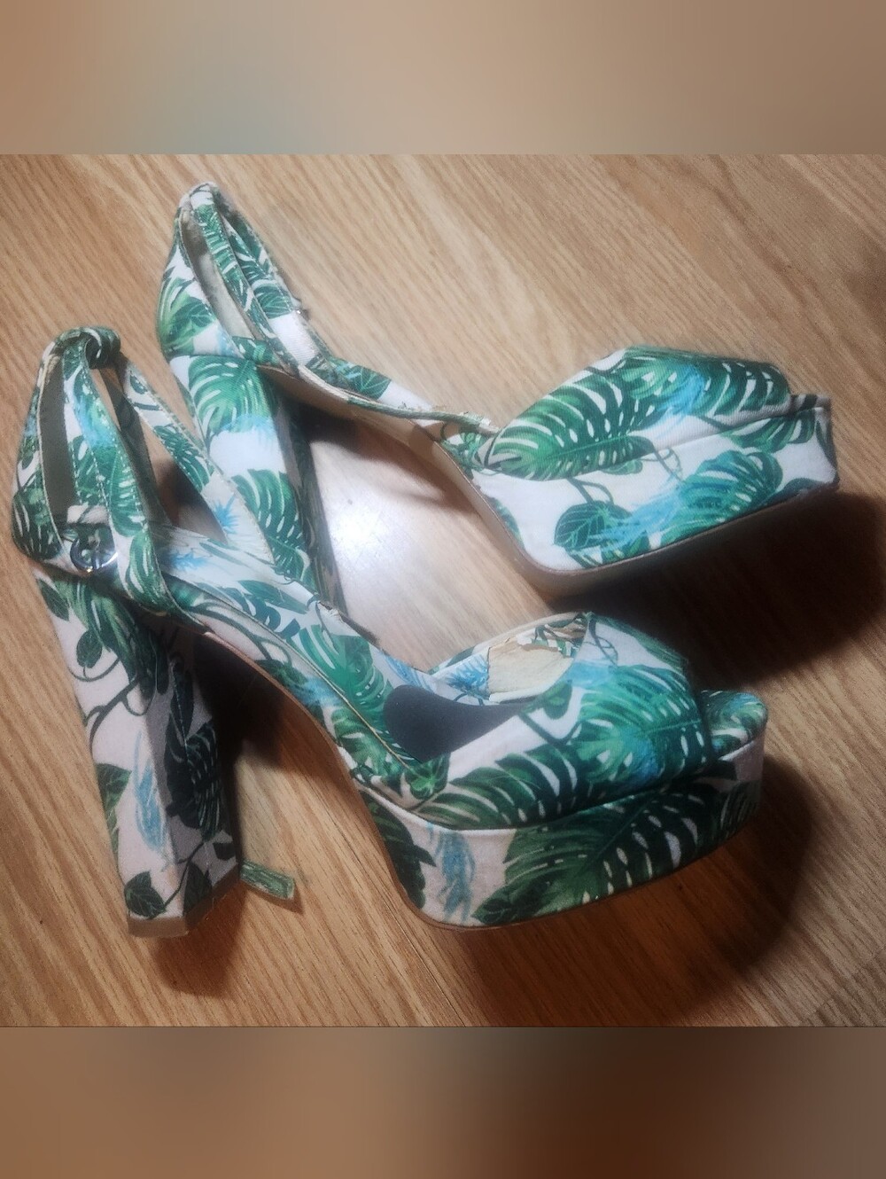 Green Leaf Print Fabric Platform Heels - Aldo